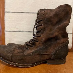 Rogue Men’s Suede Boots_size 10